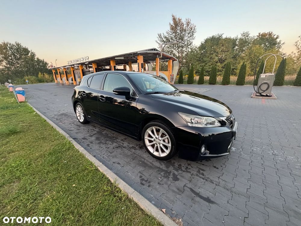 Lexus CT - 30