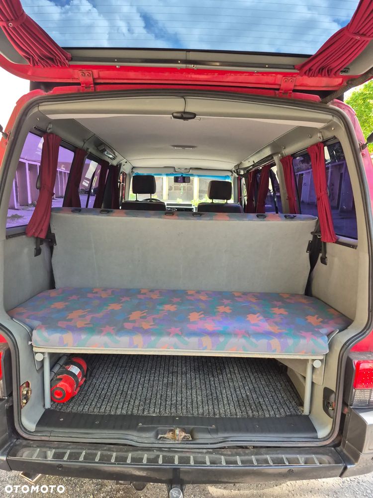 Volkswagen Multivan - 6