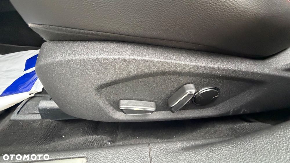 Ford Mondeo - 24