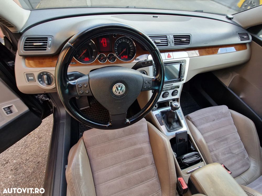 Volkswagen Passat 2.0 TDI Highline - 21