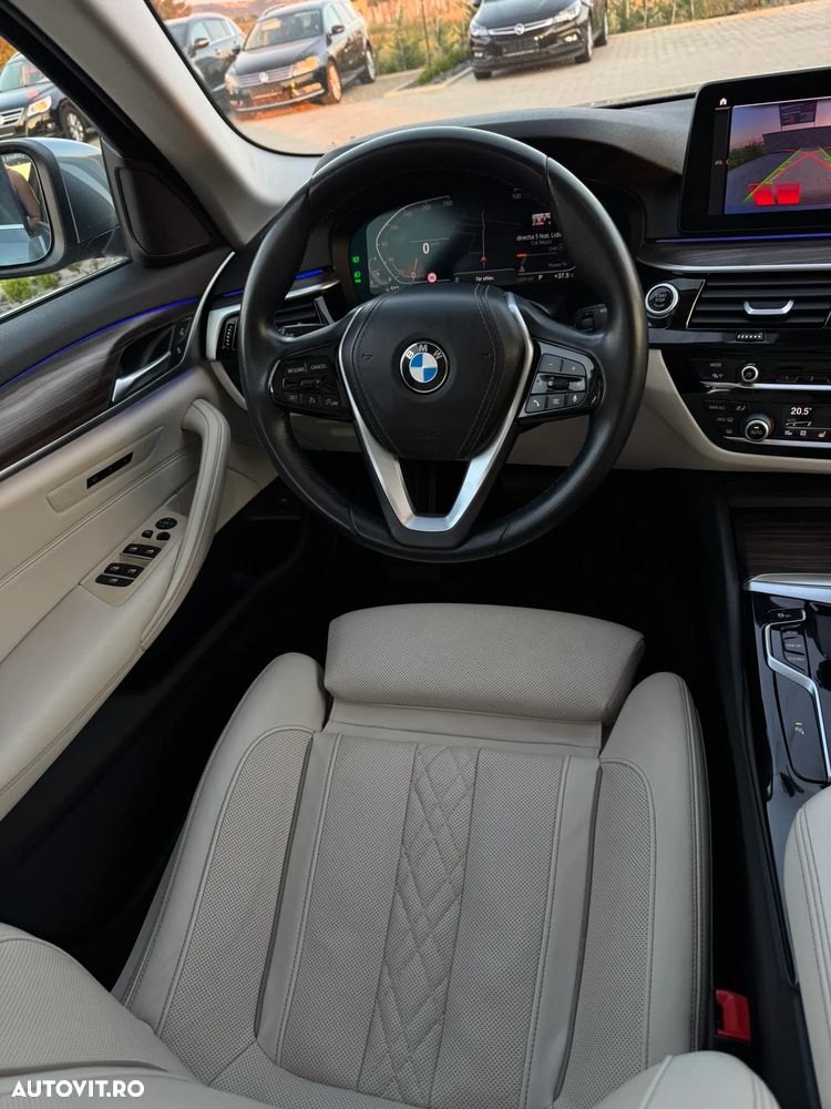 BMW Seria 5 530d xDrive AT MHEV - 10