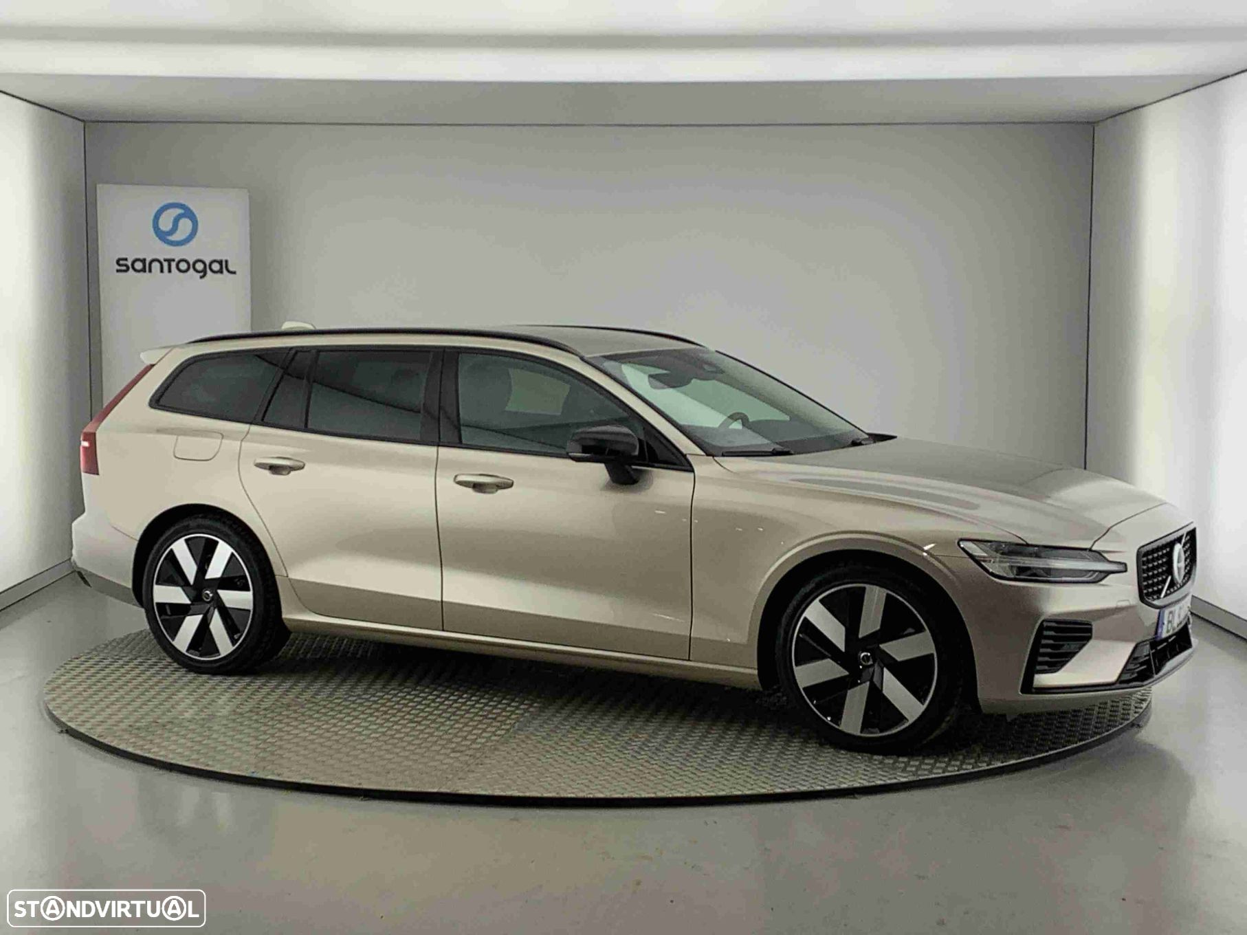 Volvo V60 2.0 T6 AWD TE Plus Dark - 1