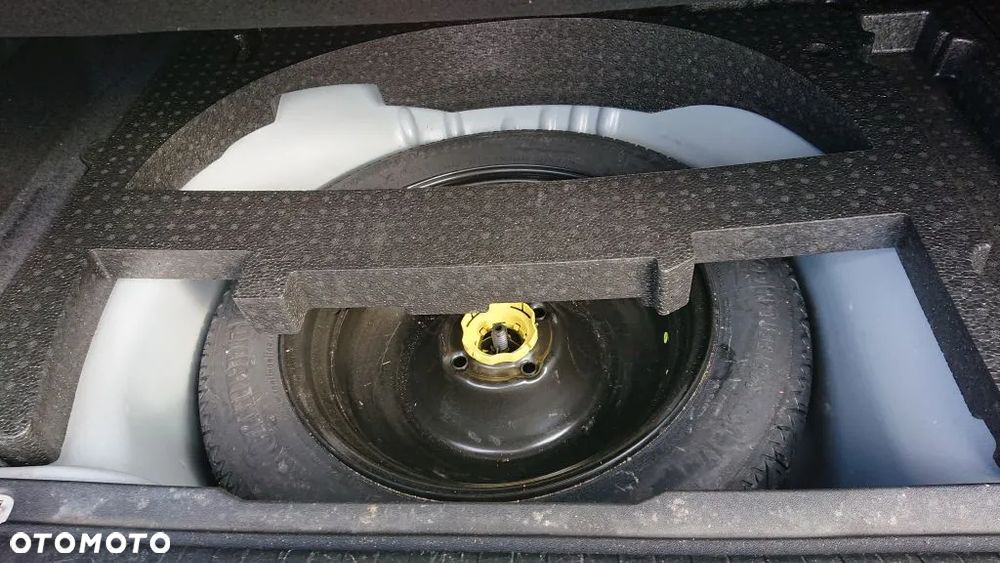 Peugeot 2008 1.2 Pure Tech Style - 6