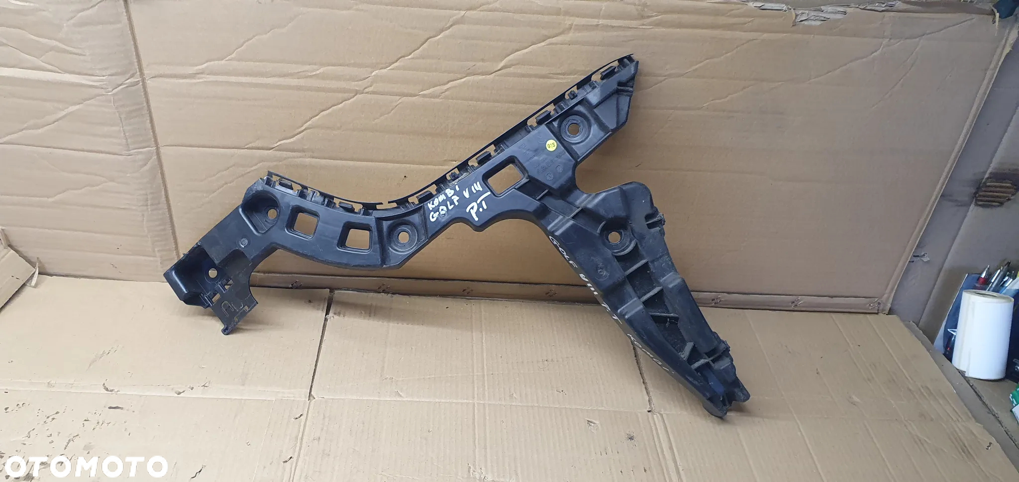 Ślizg zderzaka prawy tył tylny prawy VW Golf VIII 8 Kombi 5H9807394B - 5
