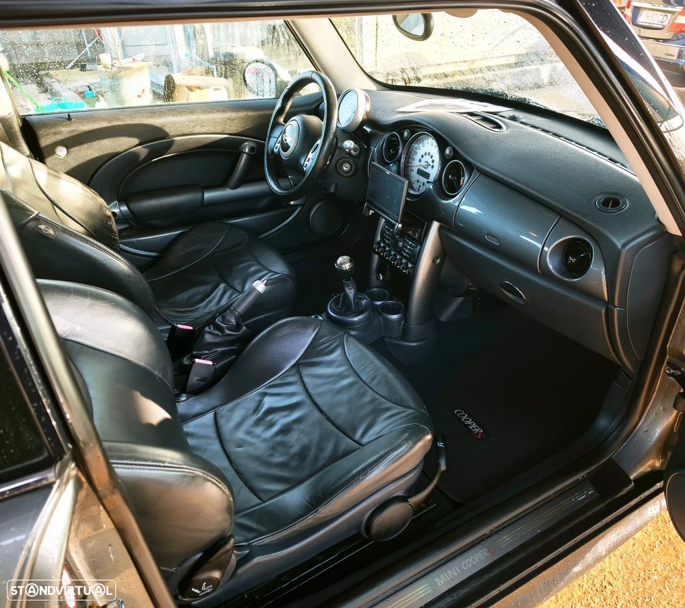 MINI 3 Portas Cooper S - 18