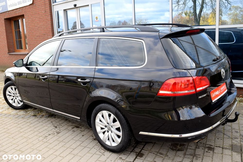 Volkswagen Passat - 4