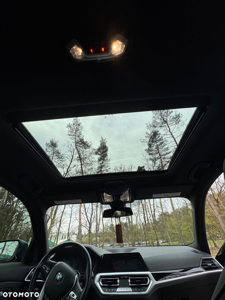 BMW Seria 3 330i xDrive Sport Line - 8