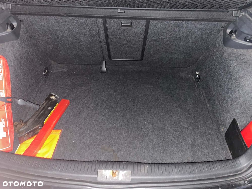 Volkswagen Golf 1.6 Comfortline - 6