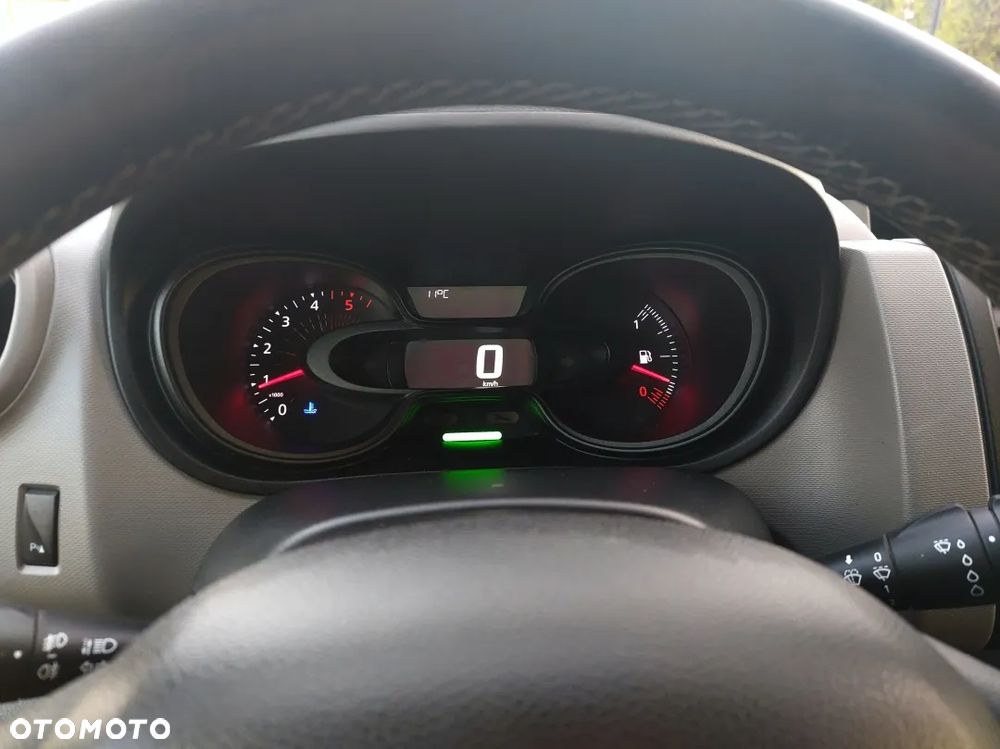 Renault Trafic - 22