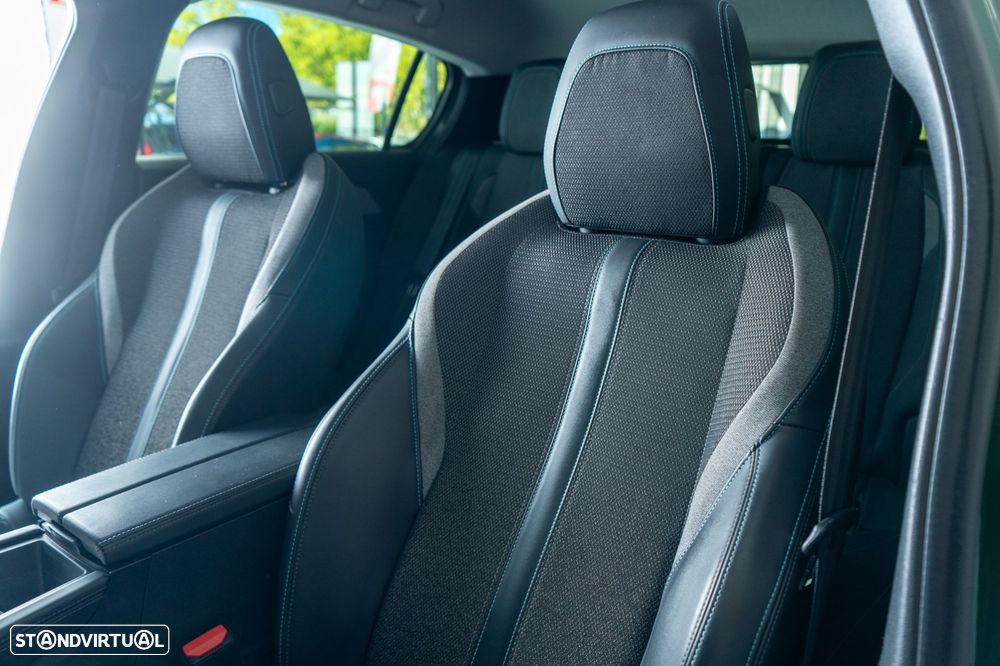 Peugeot e-308 58 kWh Allure - 21
