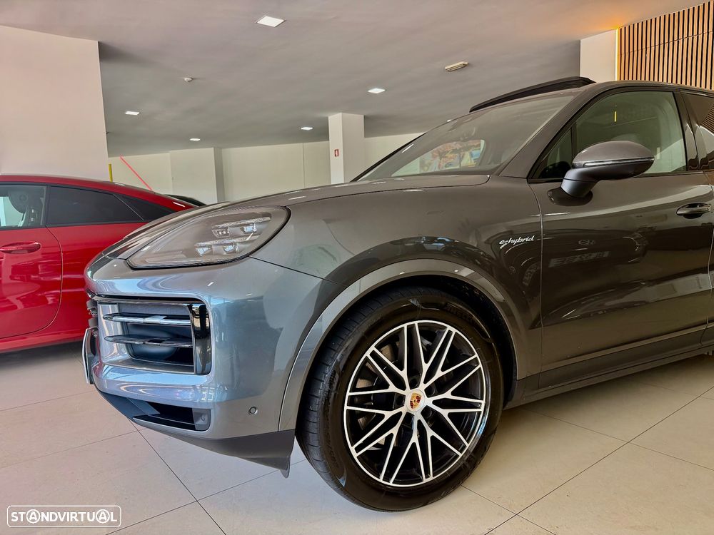Porsche Cayenne - 27