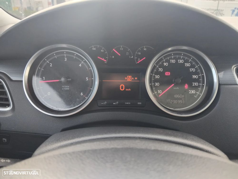 Peugeot 508 SW e-HDi FAP 110 EGS6 Active - 15