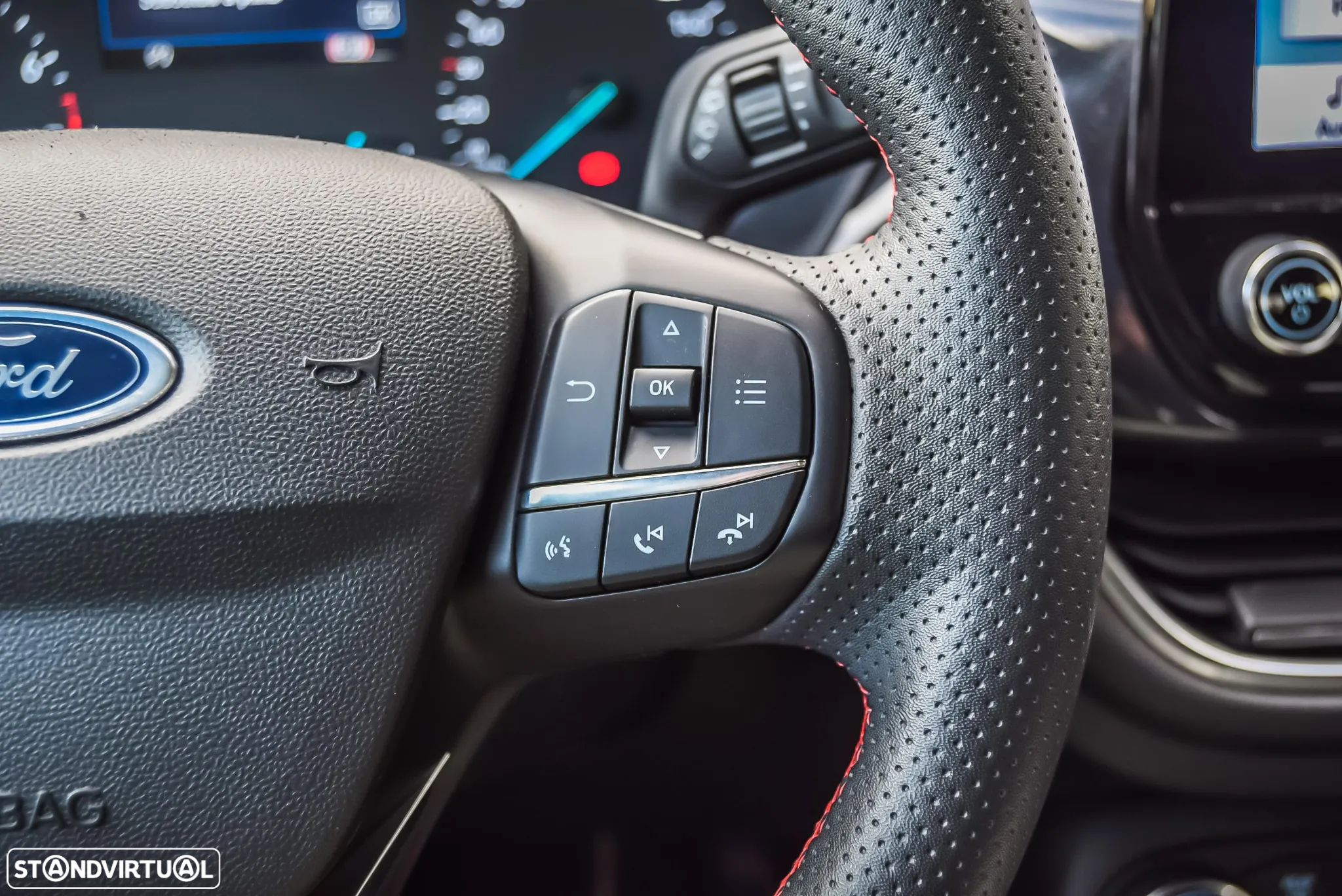 Ford Fiesta 1.0 EcoBoost ST-Line - 25