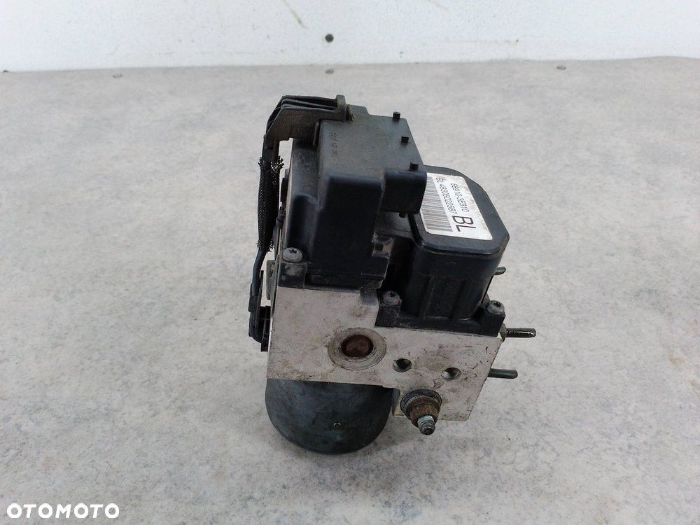POMPA ABS KIA SORENTO I 58910-3E310 0265216928 0273004660  BOSCH 2.5 CRDI - 1