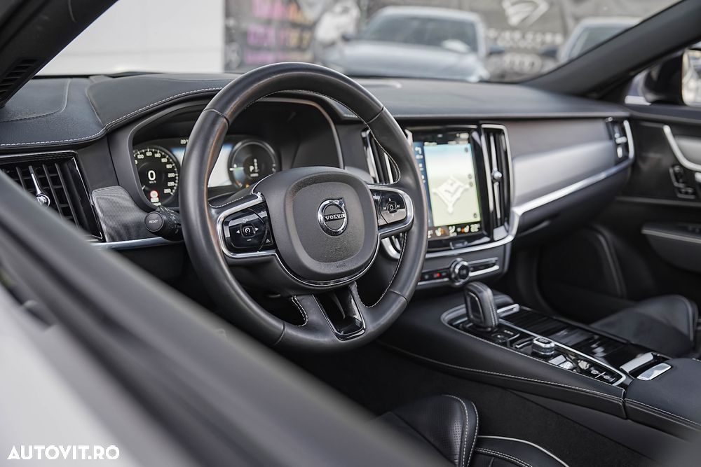 Volvo S90 T8 Twin Engine AWD Geartronic R Design - 36