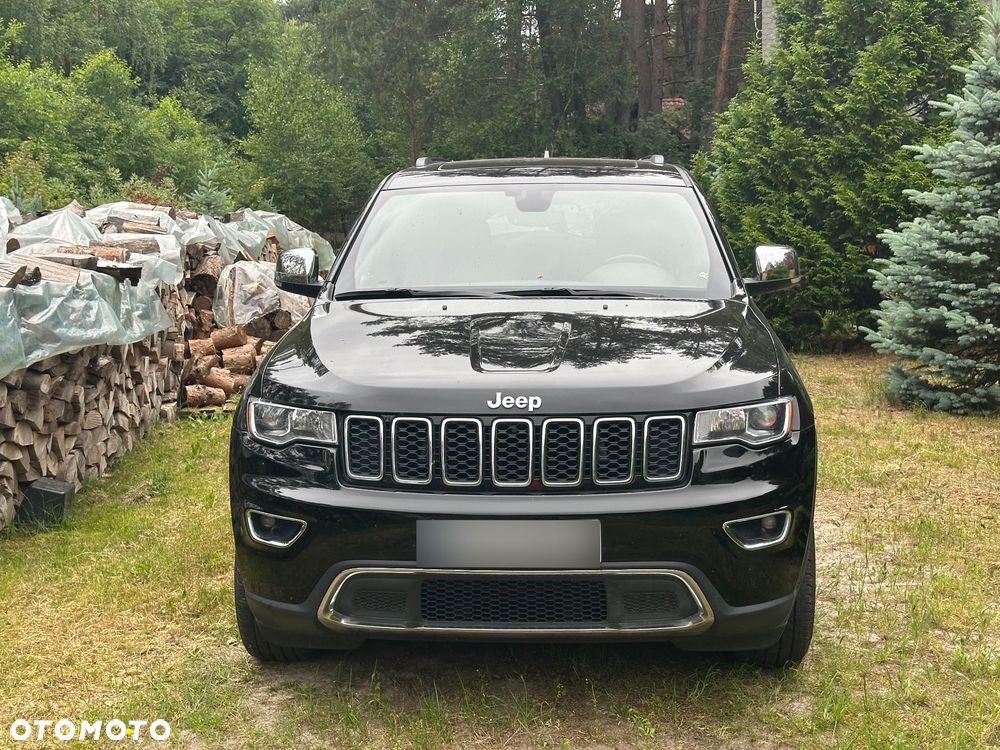 Jeep Grand Cherokee - 34