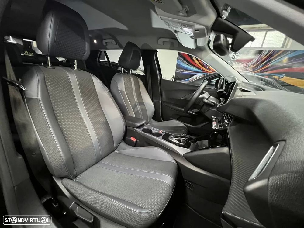 Peugeot e-2008 50 kWh Allure - 8