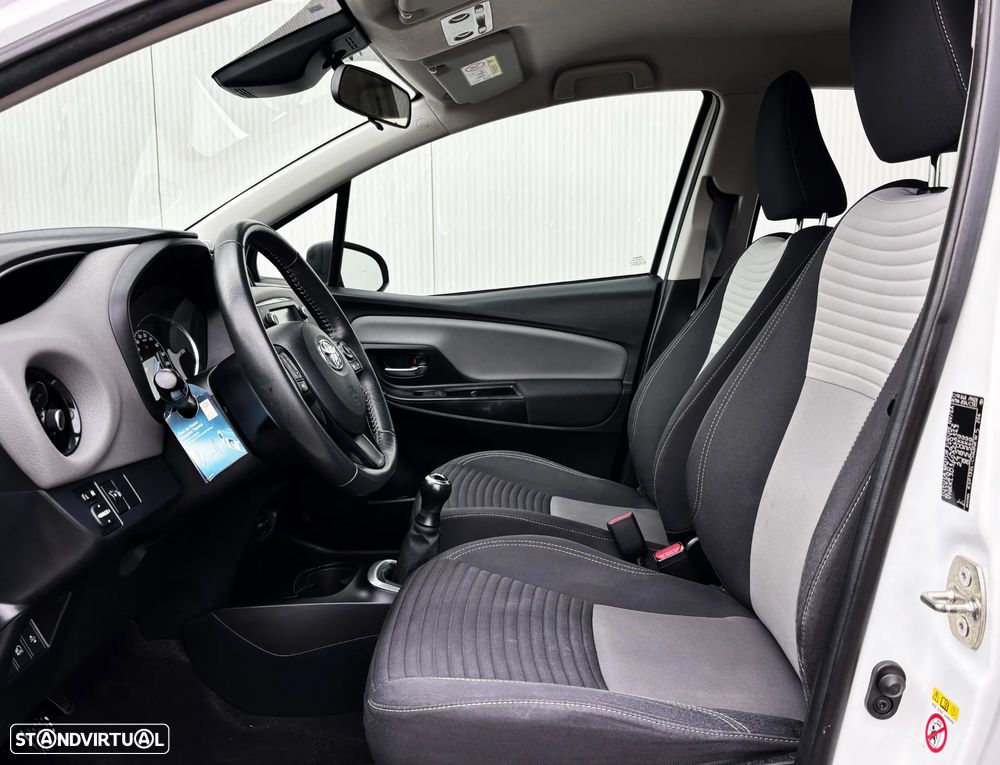 Toyota Yaris 1.0 VVT-i Comfort +PS Style +P.Techno - 9