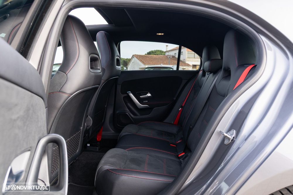 Mercedes-Benz A 35 AMG 4Matic Speedshift DCT 7G - 14