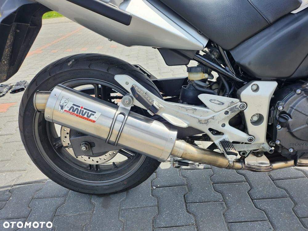 Honda CBF - 18