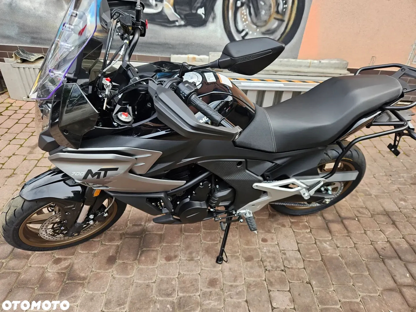 CFMoto MT - 27