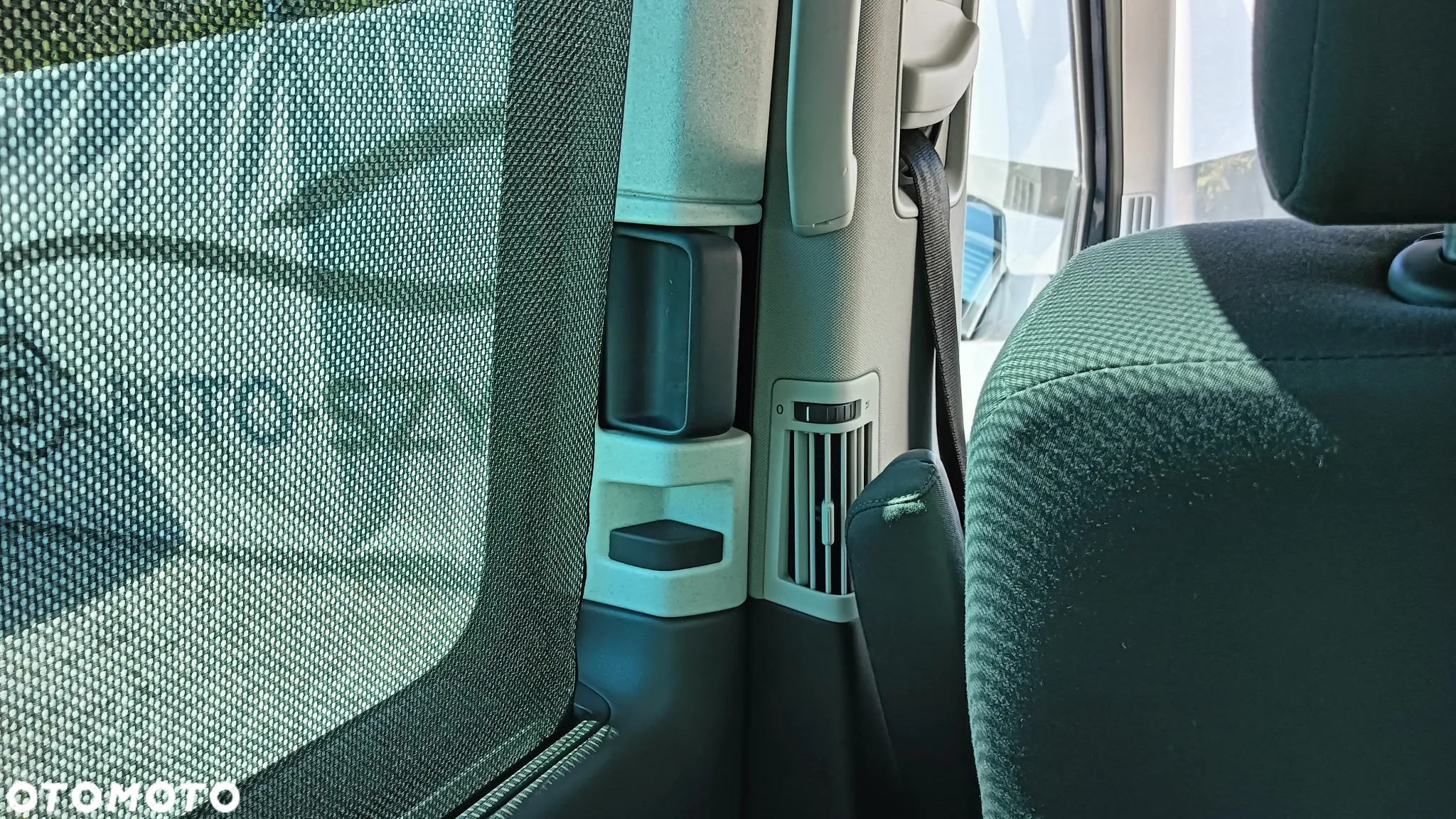 Volkswagen Multivan - 22