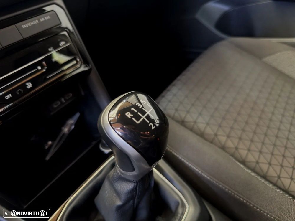 VW T-Cross 1.0 TSI Life - 13