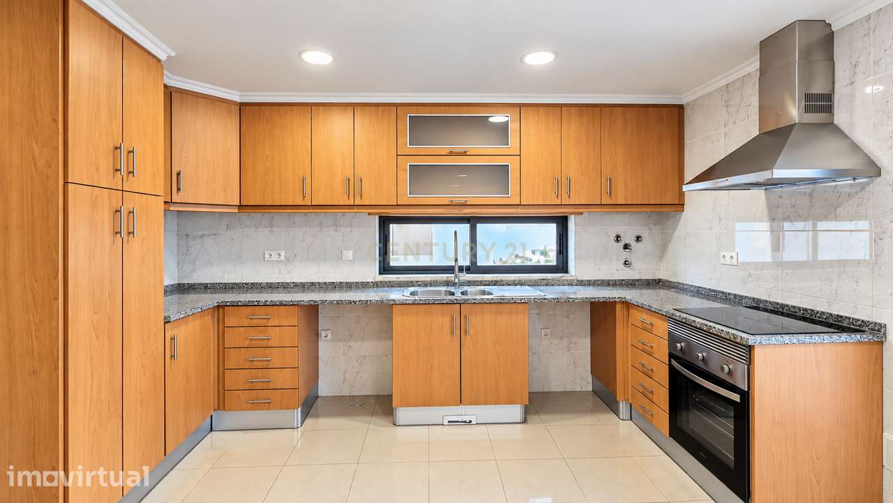 Moradia Isolada T5 de Arquitetura Moderna com Garagem – Quinta da Alem - Grande imagem: 5/19