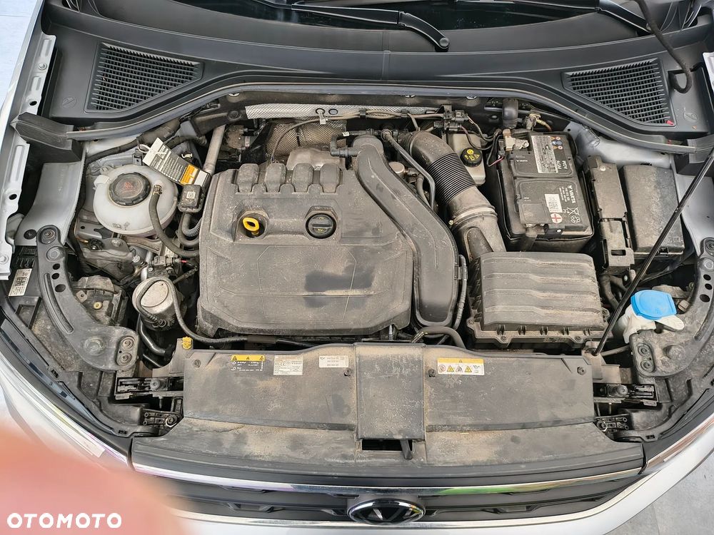 Volkswagen T-Roc ver-1-5-tsi-life - 24