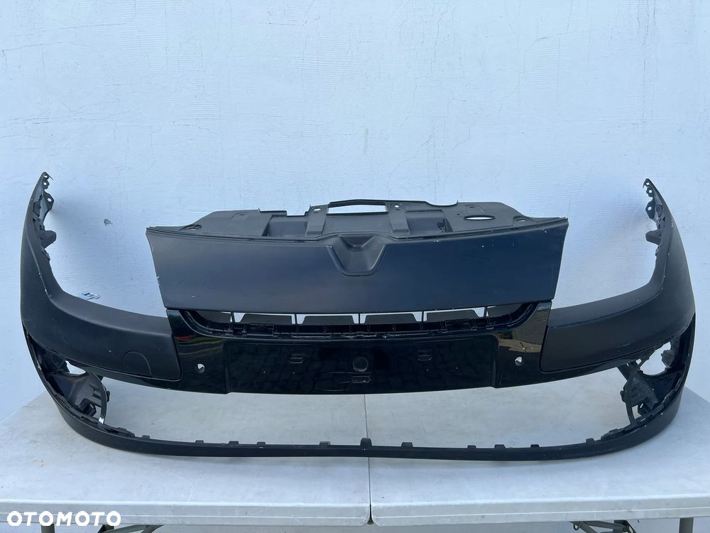 Nowy oryginalny zderzak przód przedni Renault Megane III 3 LIFT - 1