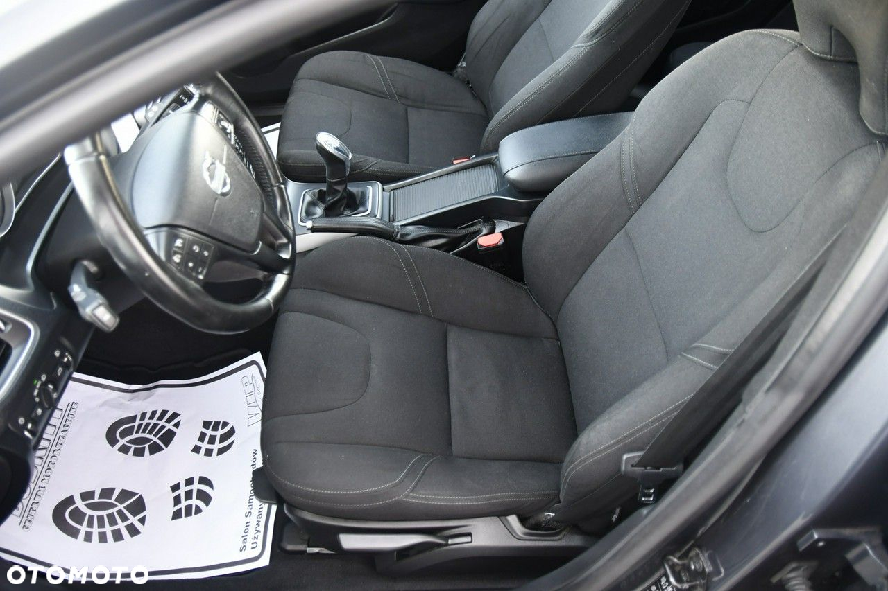 Volvo V40 - 13
