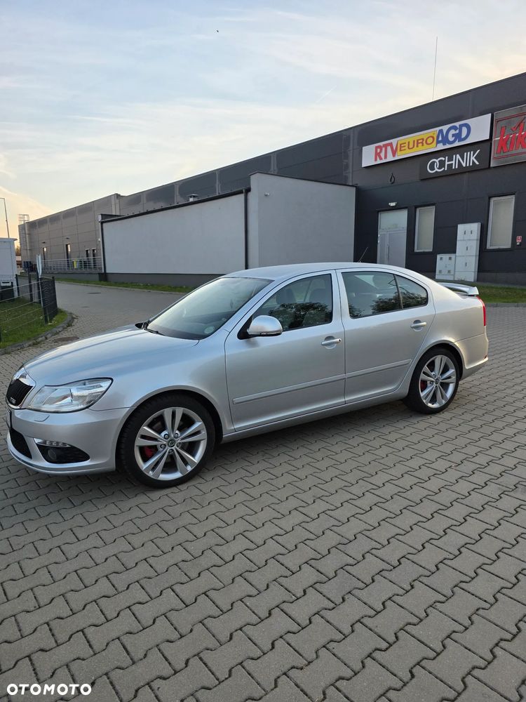 Skoda Octavia 2.0 TFSI RS - 23