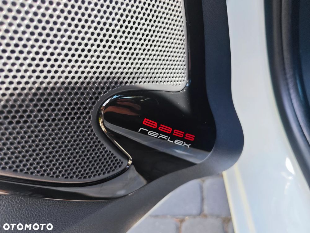 Renault Clio - 24