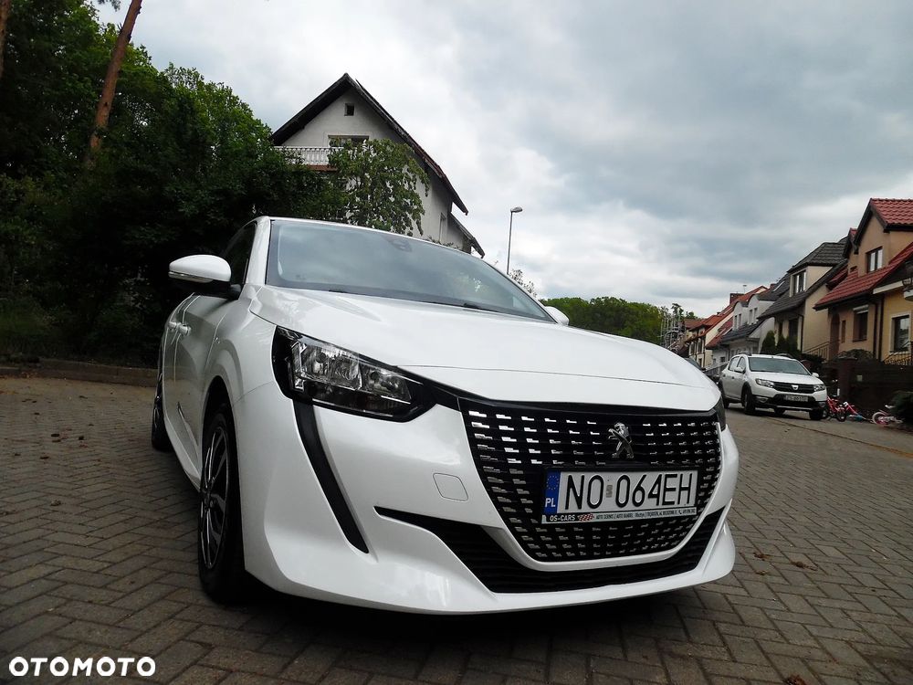 Peugeot 208 - 6