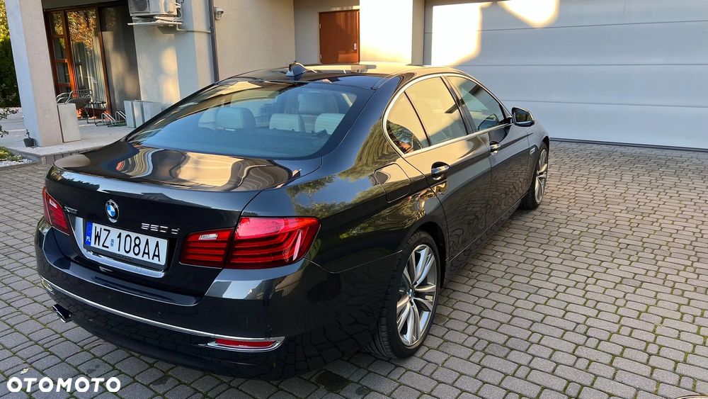 BMW Seria 5 520d xDrive Luxury Line - 7