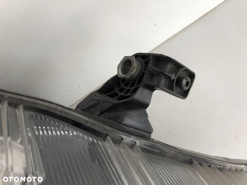 ŁADNA VW CRAFTER MAN 7C LAMPA REFLEKTOR PRAWA 7C1941006 - 5