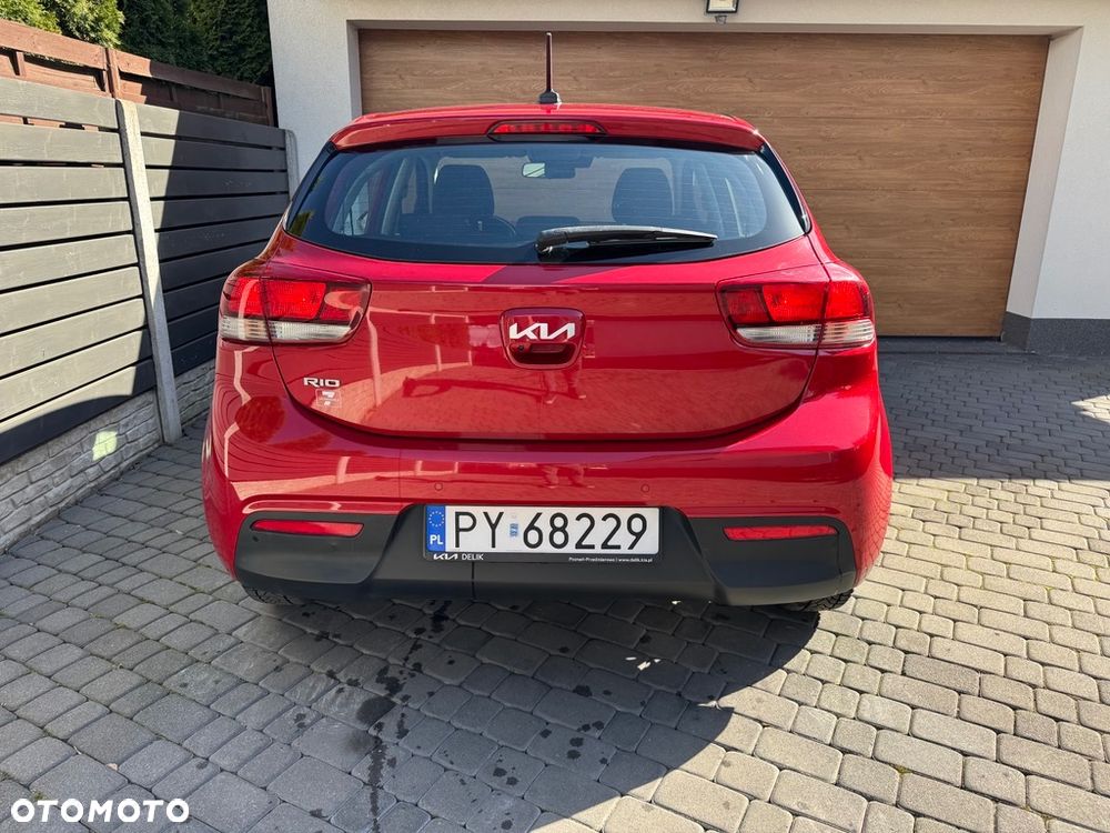 Kia Rio 1.2 L - 10
