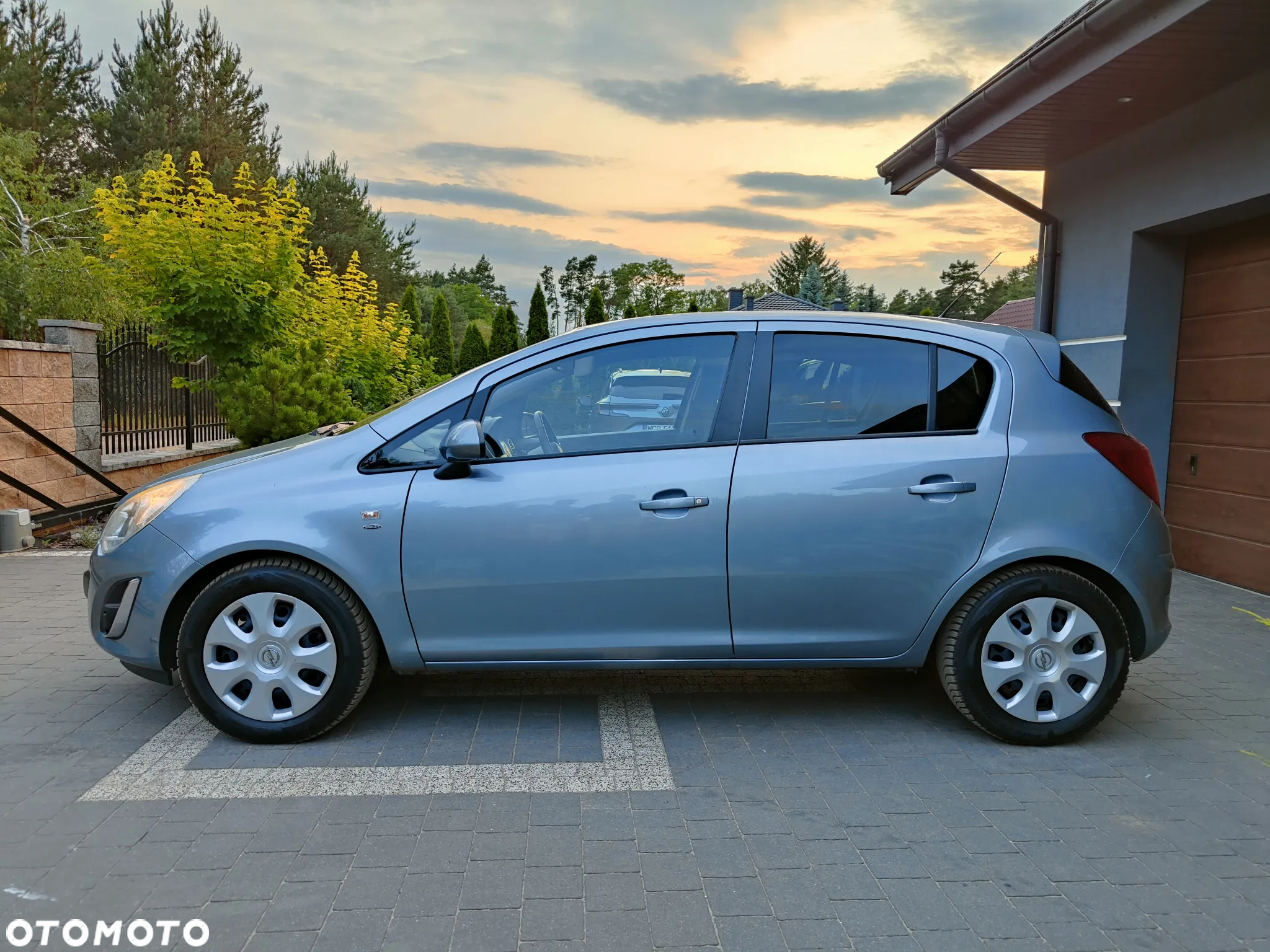 Opel Corsa 1.4 16V Satellite - 12