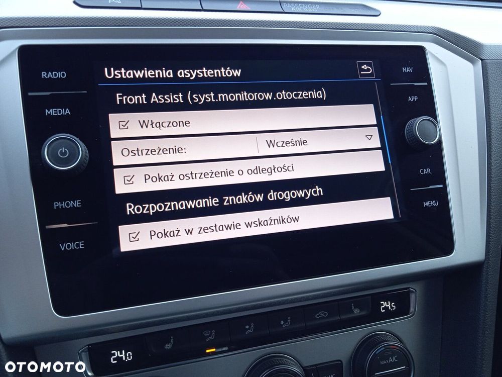 Volkswagen Passat - 23