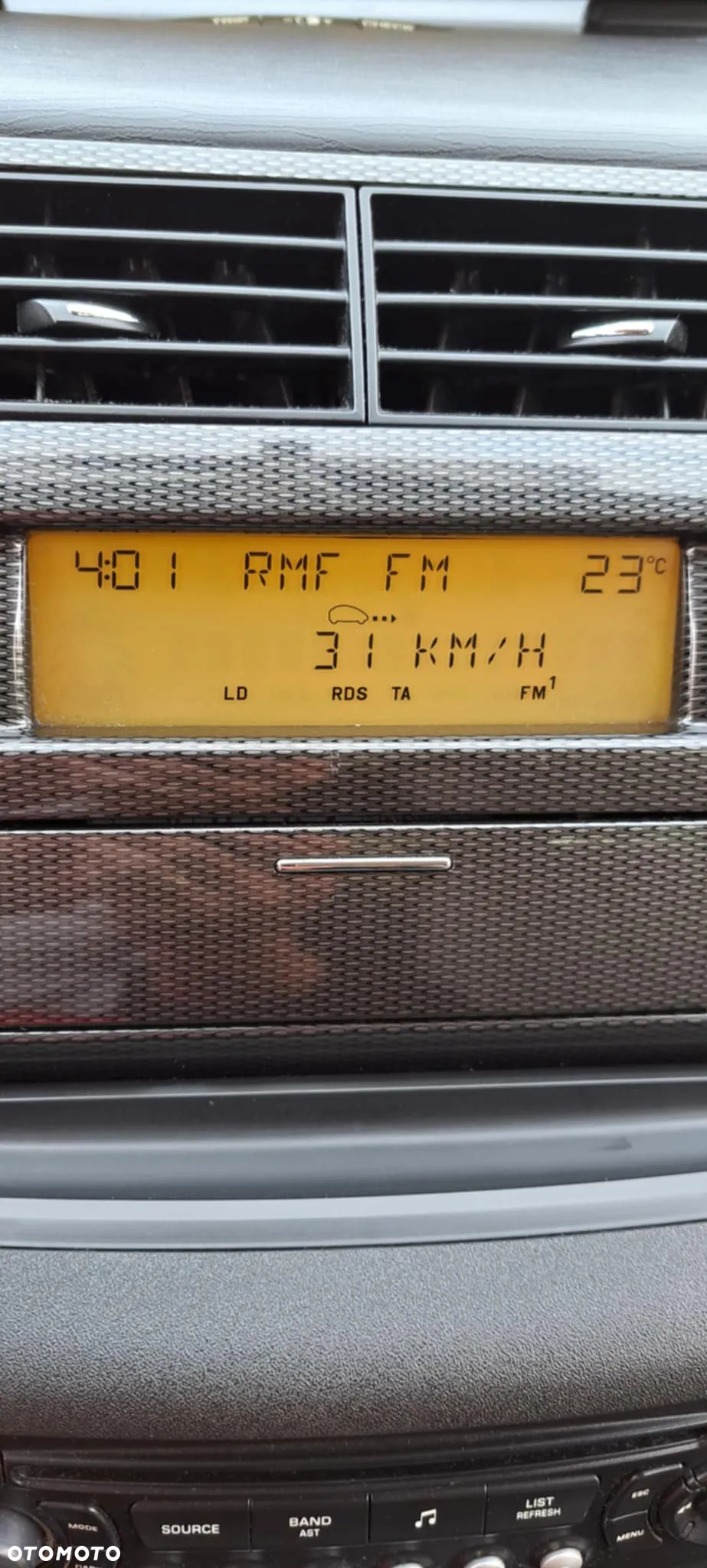 Citroën C4 1.4 16V VTR - 8