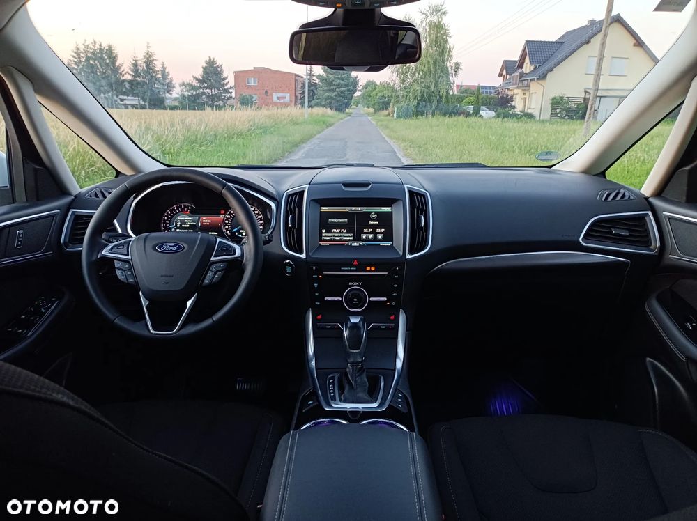 Ford S-Max 2.0 TDCi Titanium PowerShift - 12