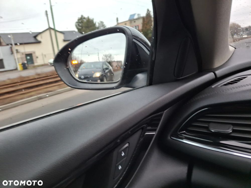 Opel Insignia 1.6 CDTI Innovation S&S - 22