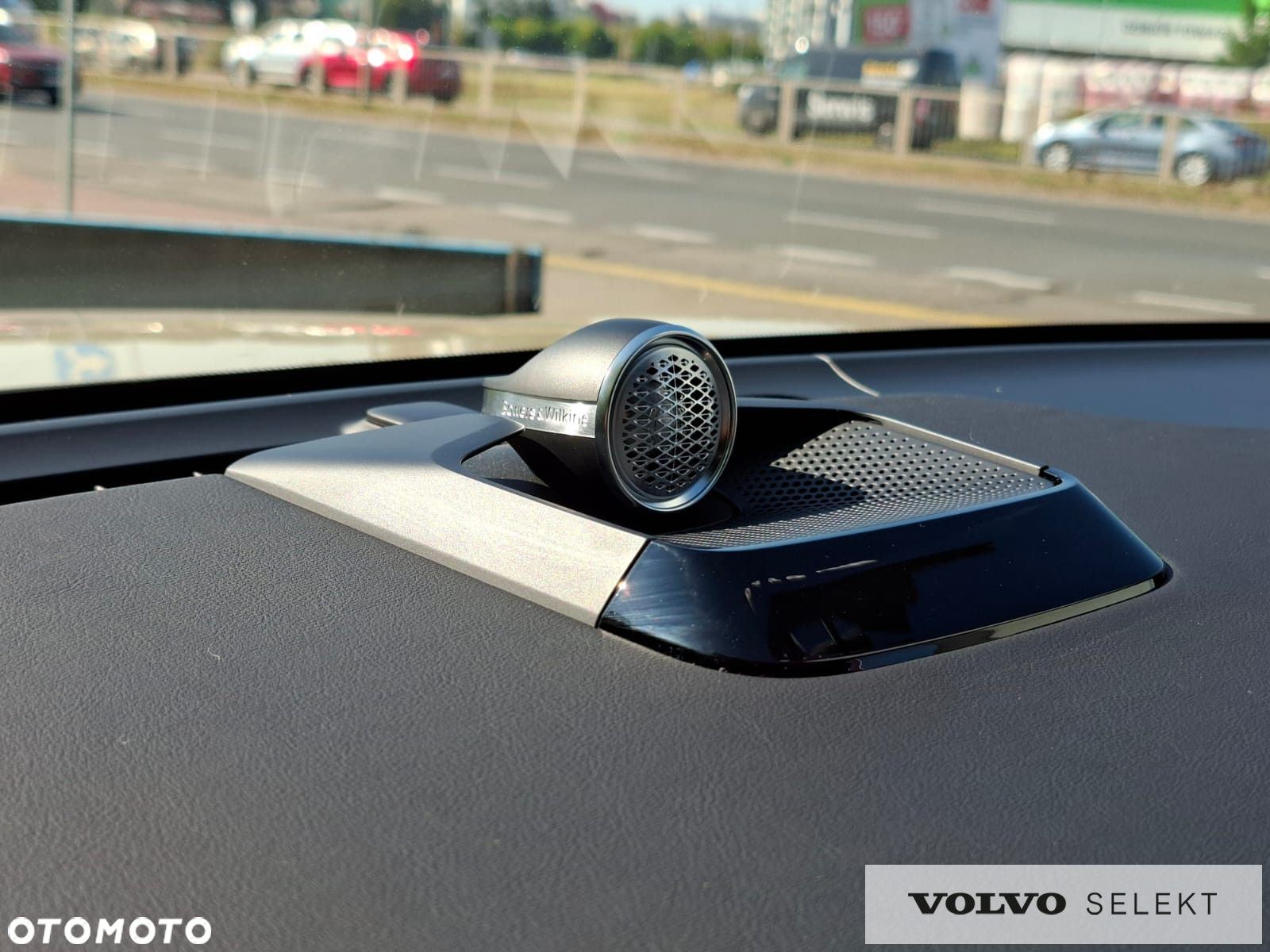Volvo EX90 - 18