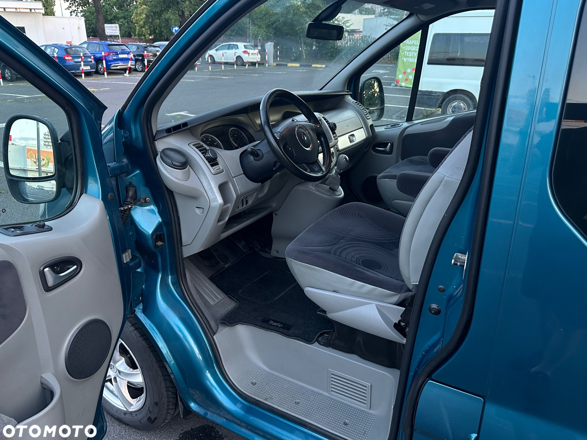 Renault Trafic - 10