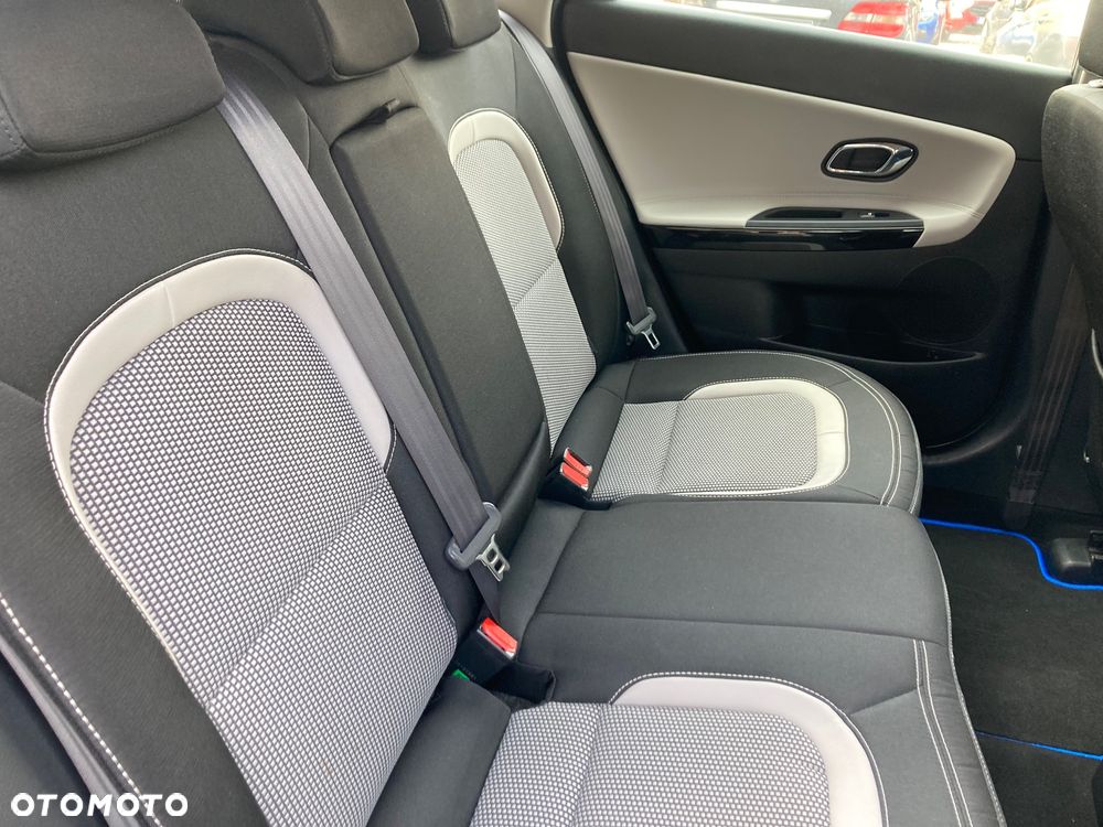 Kia Ceed 1.6 GDI ISG Platinum Edition - 12