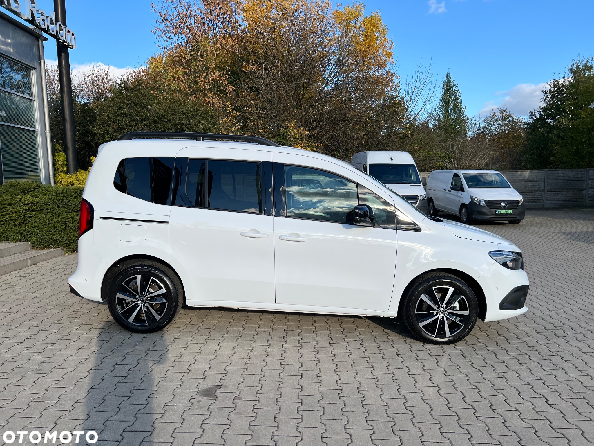 Mercedes-Benz EQT - 6