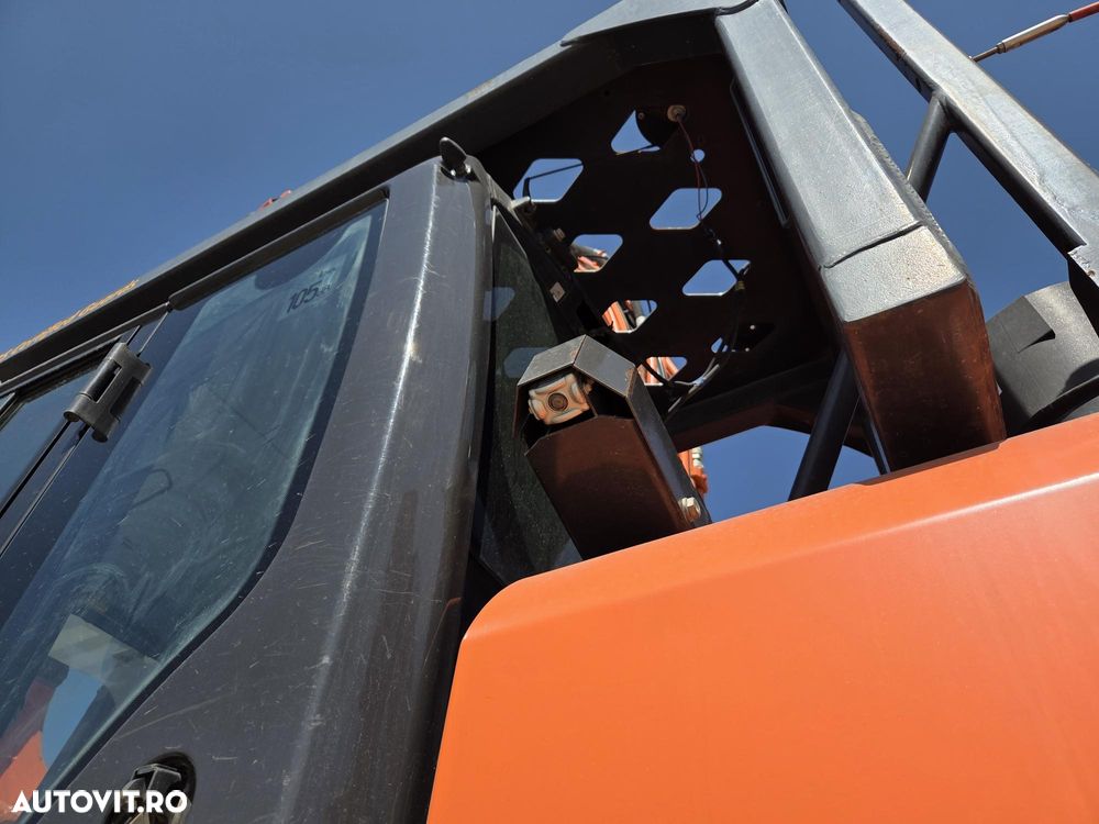 Hitachi 32t, cupa 1,8mc NOUA, 2019, 7.237h, consum mediu 18,6litri/ora, Isuzu 265CP, 3 pompe hidr HITACHI, produs in JAPONIA, lant 80% bun doar 991h deplasare, reviziile facute, inst picon si rotire, antifurt, Ad sapare 8m, AC, leasing 3 ani-PROMOTIE 96.900 - 28