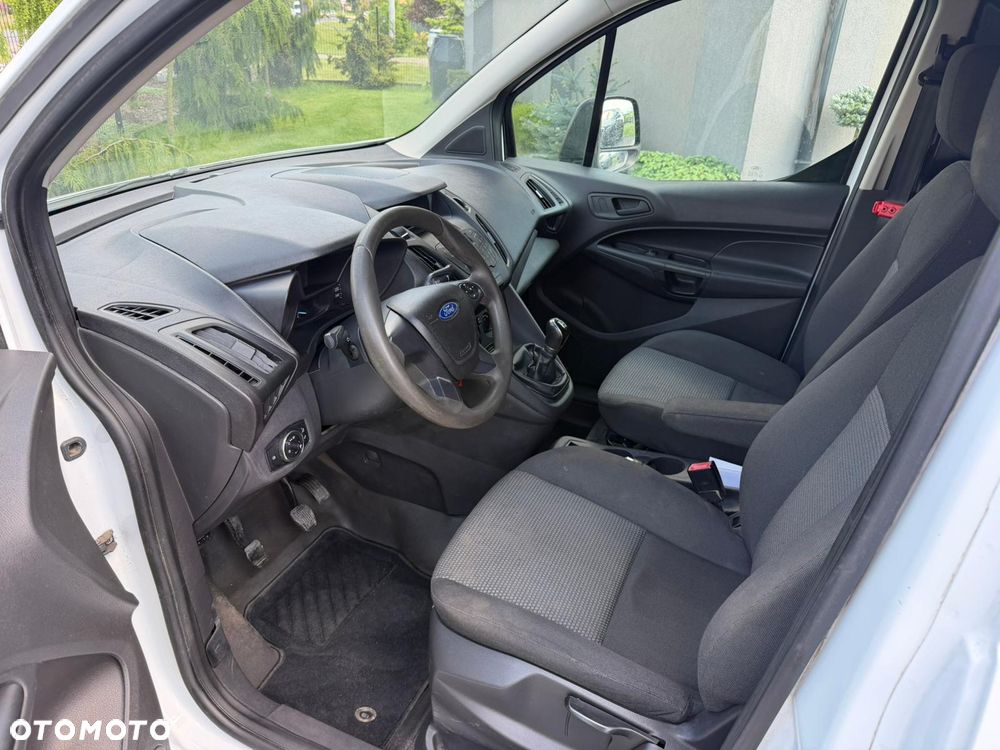 Ford Transit Connect - 19