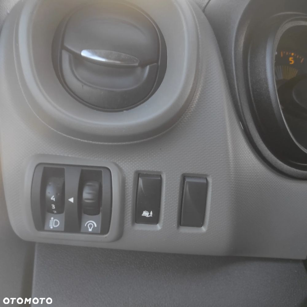 Renault Trafic - 26
