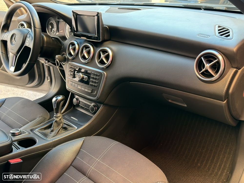 Mercedes-Benz A 200 - 10